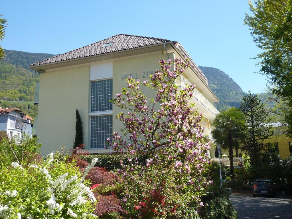 Hotel Zima Merano Luaran gambar